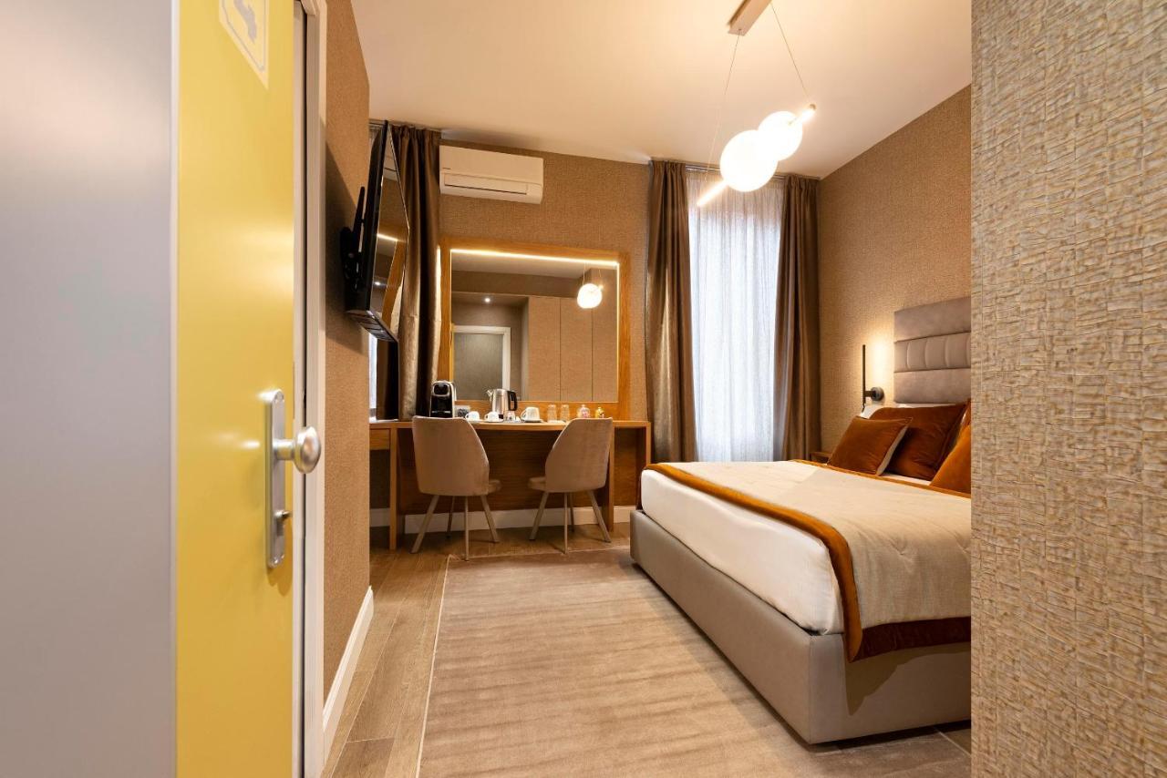 Royal Rooms Corso Rome Bagian luar foto