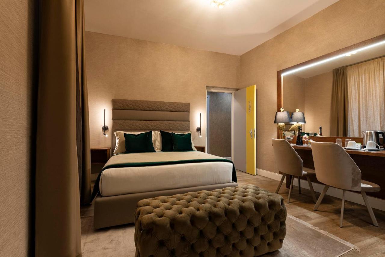 Royal Rooms Corso Rome Bagian luar foto