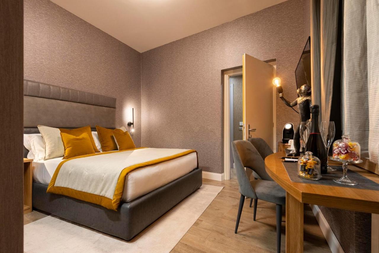 Royal Rooms Corso Rome Bagian luar foto